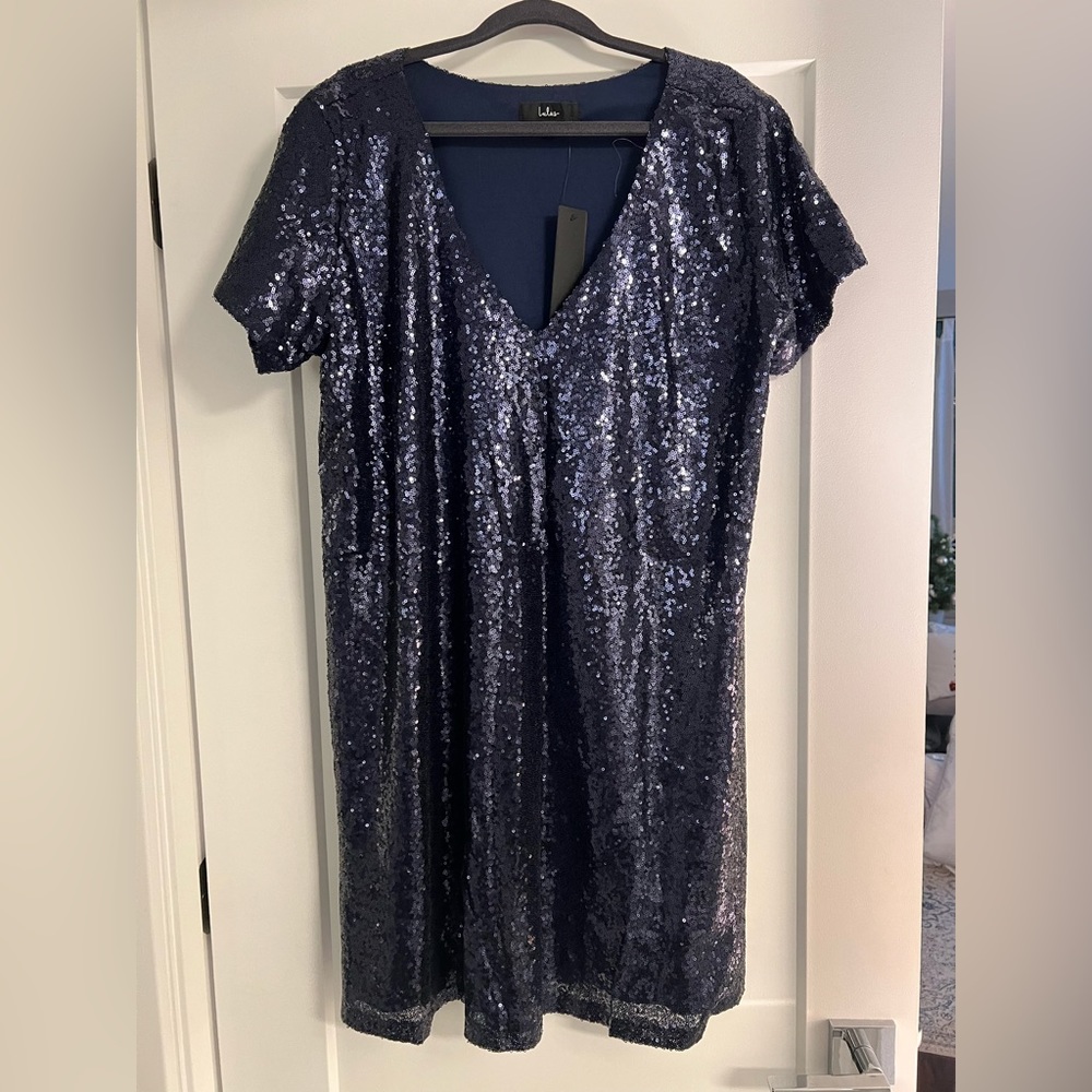 Lulus navy sparkly dress NWT